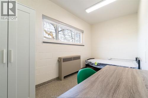 263 Bridge, Windsor, ON - Indoor Photo Showing Bedroom