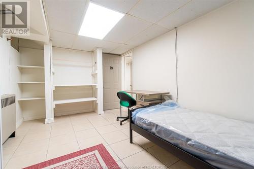 263 Bridge, Windsor, ON - Indoor Photo Showing Bedroom