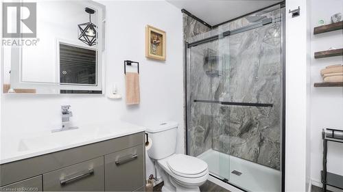 180 Eccles Avenue, Durham, ON - Indoor Photo Showing Bathroom