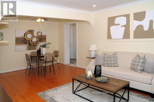 9 Ivorwood Crescent, Toronto (Wexford-Maryvale), ON - Indoor Photo Showing Living Room