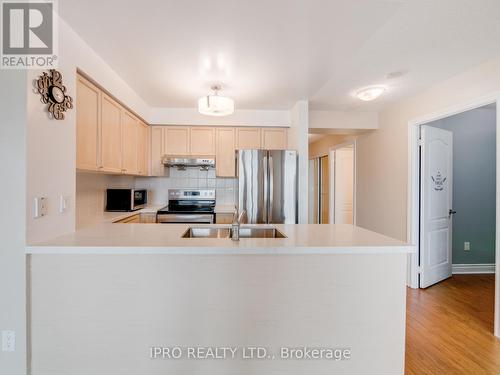 405 - 60 Brian Harrison Way, Toronto (Bendale), ON - Indoor Photo Showing Kitchen