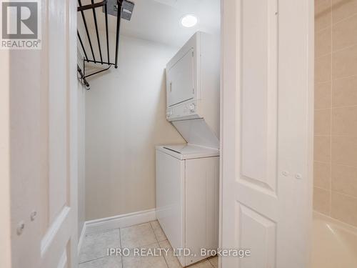 405 - 60 Brian Harrison Way, Toronto (Bendale), ON - Indoor Photo Showing Laundry Room