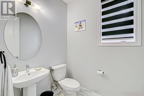 37 Woodhaven Avenue, Aurora (Aurora Estates), ON - Indoor Photo Showing Bathroom