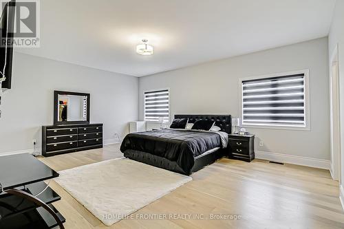 37 Woodhaven Avenue, Aurora (Aurora Estates), ON - Indoor Photo Showing Bedroom