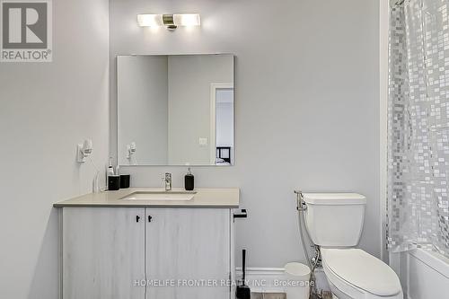 37 Woodhaven Avenue, Aurora (Aurora Estates), ON - Indoor Photo Showing Bathroom