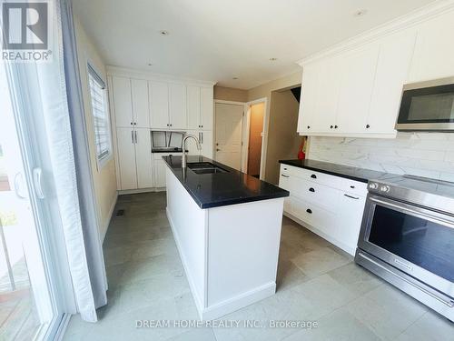 318 Annsheila Drive, Georgina, ON - Indoor Photo Showing Kitchen With Double Sink