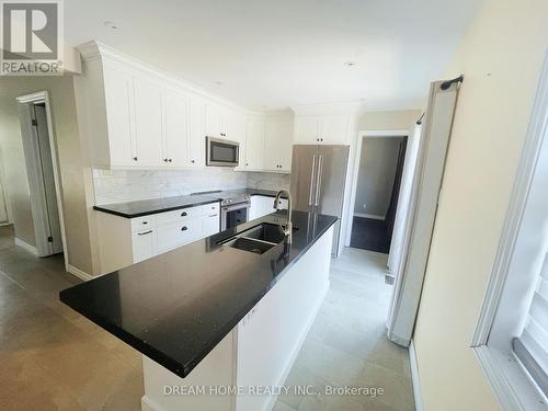 318 Annsheila Drive, Georgina (Keswick South), ON - Indoor Photo Showing Kitchen With Upgraded Kitchen