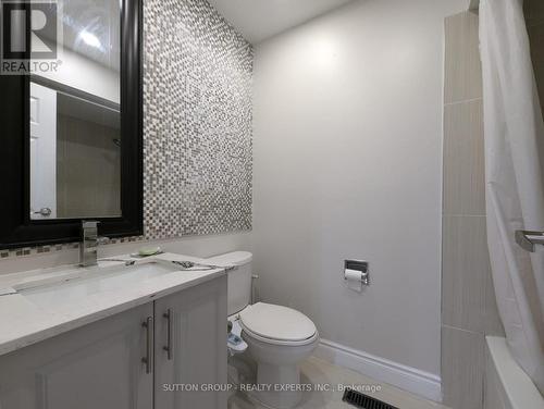 76 Moregate Crescent, Brampton (Central Park), ON - Indoor Photo Showing Bathroom