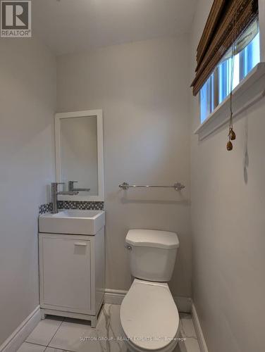 76 Moregate Crescent, Brampton (Central Park), ON - Indoor Photo Showing Bathroom