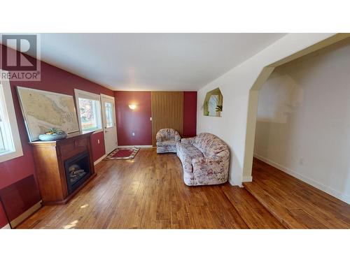 1908 Kokanee  N Place, Cranbrook, BC - Indoor With Fireplace