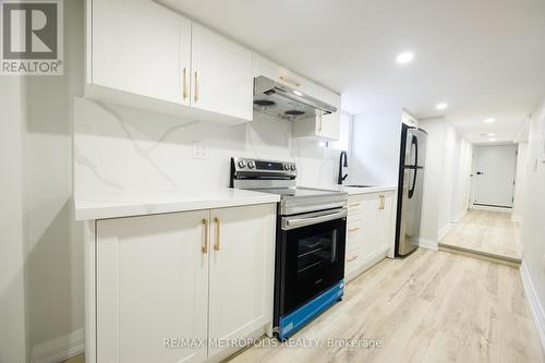 77 Hatherley Road, Toronto (Caledonia-Fairbank), ON - Indoor Photo Showing Kitchen