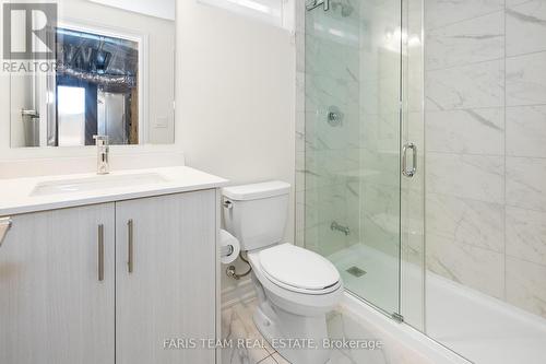 141 Shepherd Drive, Barrie, ON - Indoor Photo Showing Bathroom