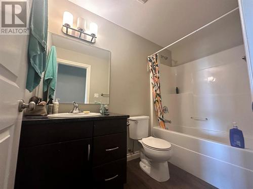 1708 82 Avenue, Dawson Creek, BC - Indoor Photo Showing Bathroom