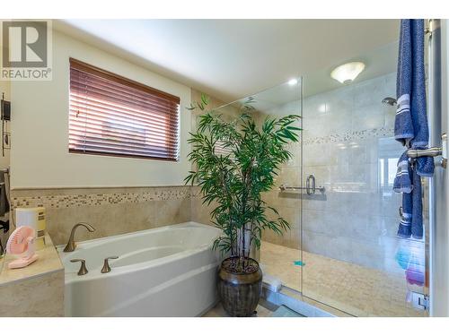 14419 Downton Avenue Unit# 211, Summerland, BC - Indoor Photo Showing Bathroom