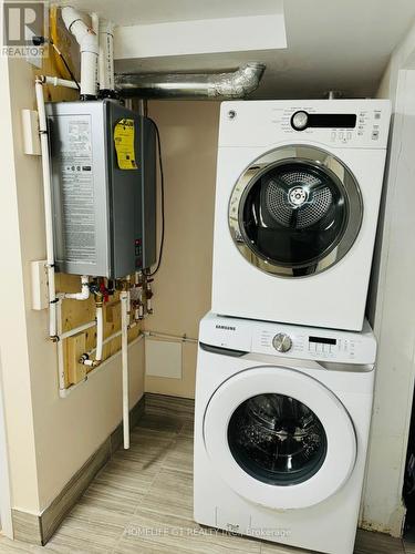 23 Myrtle Avenue, Toronto (South Riverdale), ON - Indoor Photo Showing Laundry Room