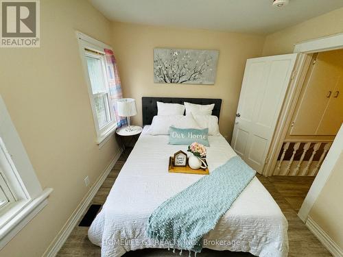 23 Myrtle Avenue, Toronto (South Riverdale), ON - Indoor Photo Showing Bedroom