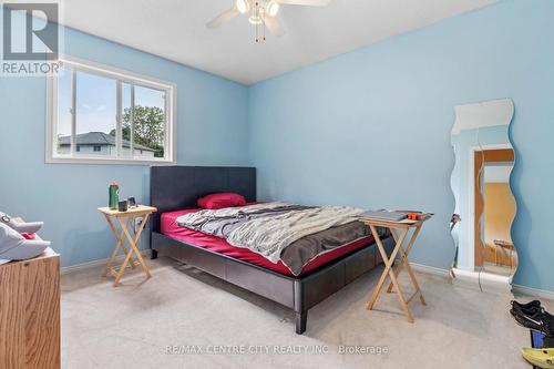 270 Exmouth Circle, London, ON - Indoor Photo Showing Bedroom