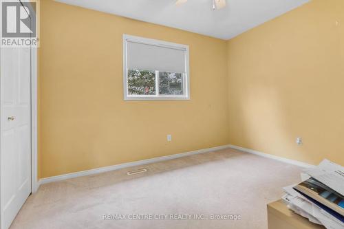 270 Exmouth Circle, London, ON - Indoor Photo Showing Other Room