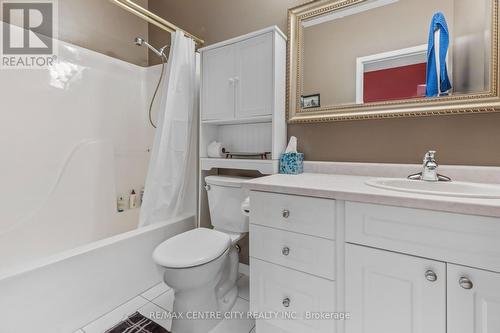 270 Exmouth Circle, London, ON - Indoor Photo Showing Bathroom