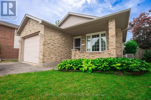 270 Exmouth Circle, London, ON - Outdoor