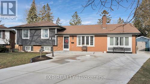 14 Rockingham Court, London, ON - Outdoor With Facade