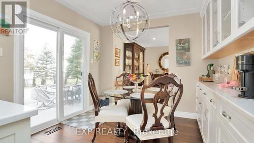 14 Rockingham Court, London, ON - Indoor Photo Showing Dining Room