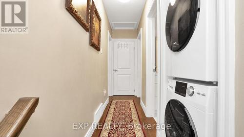 14 Rockingham Court, London, ON - Indoor Photo Showing Laundry Room