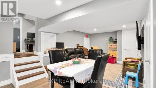 14 Rockingham Court, London, ON - Indoor Photo Showing Dining Room