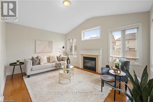 177 Wright Crescent, Niagara-On-The-Lake, ON - Indoor Photo Showing Living Room With Fireplace