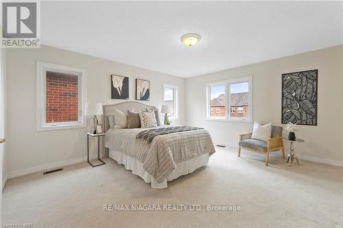 177 Wright Crescent, Niagara-On-The-Lake, ON - Indoor Photo Showing Bedroom