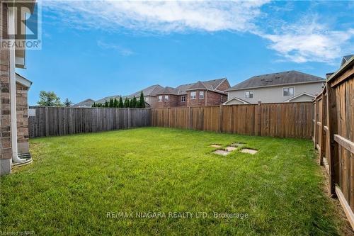 177 Wright Crescent, Niagara-On-The-Lake, ON - Outdoor With Backyard