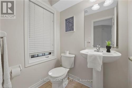 177 Wright Crescent, Niagara-On-The-Lake, ON - Indoor Photo Showing Bathroom