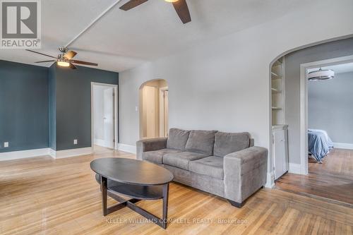 169 Delaware Avenue, Hamilton (St. Clair), ON - Indoor Photo Showing Living Room