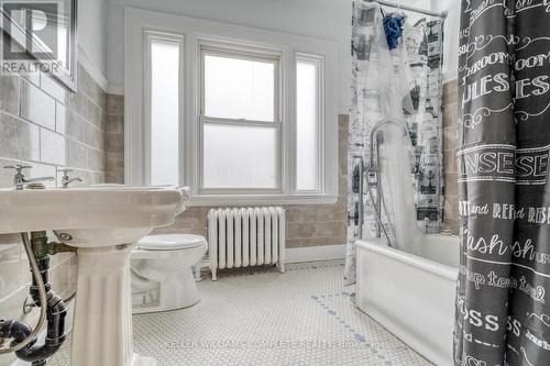 169 Delaware Avenue, Hamilton (St. Clair), ON - Indoor Photo Showing Bathroom