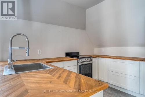 169 Delaware Avenue, Hamilton (St. Clair), ON - Indoor Photo Showing Kitchen