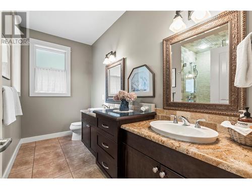 1581 20 Street Unit# 40, Salmon Arm, BC - Indoor Photo Showing Bathroom