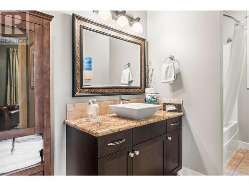 1581 20 Street Unit# 40, Salmon Arm, BC - Indoor Photo Showing Bathroom