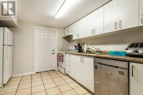 43 Hickory Street W, Waterloo, ON - Indoor Photo Showing Kitchen