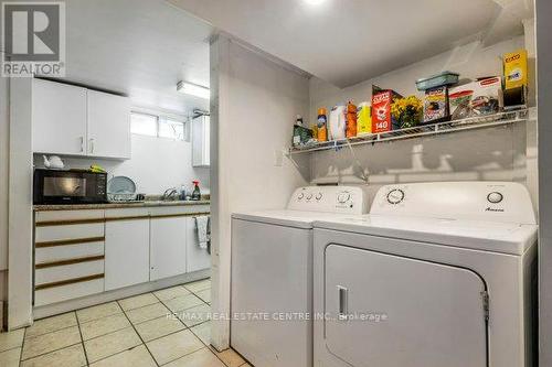 43 Hickory Street W, Waterloo, ON - Indoor Photo Showing Laundry Room