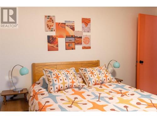 1738 Smithson Drive, Kelowna, BC - Indoor Photo Showing Bedroom