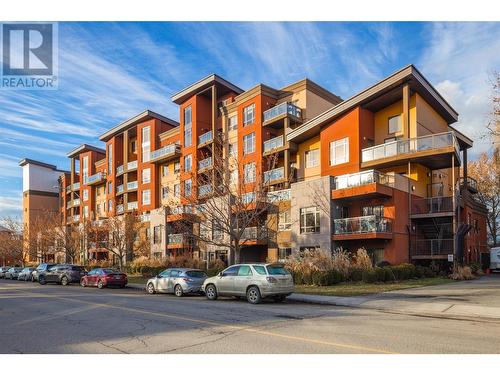 654 Cook Road Unit# 443, Kelowna, BC - Outdoor With Facade