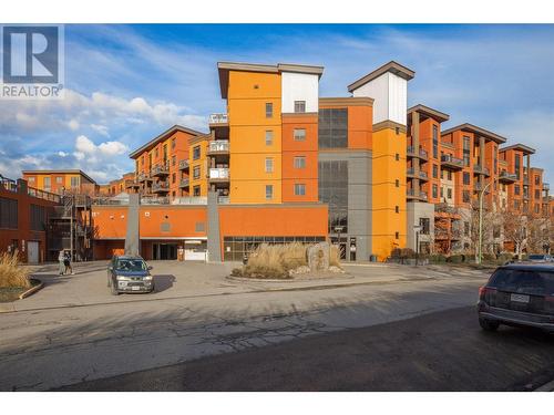 654 Cook Road Unit# 443, Kelowna, BC - Outdoor With Facade