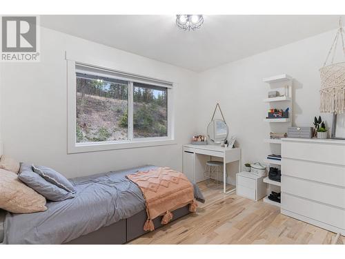 468 Rose Valley Road, West Kelowna, BC - Indoor Photo Showing Bedroom