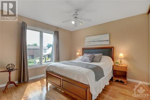 6 Bainbridge Avenue, Ottawa, ON - Indoor Photo Showing Bedroom