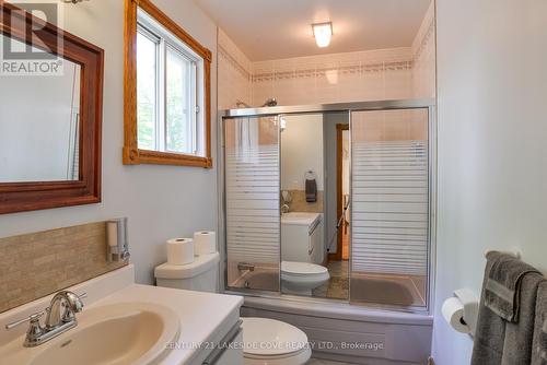 40 Ridge Avenue, Ramara (Brechin), ON - Indoor Photo Showing Bathroom