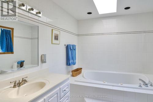 40 Ridge Avenue, Ramara (Brechin), ON - Indoor Photo Showing Bathroom