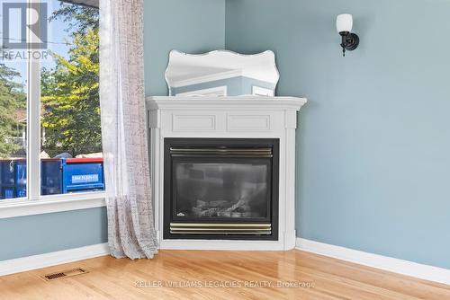 Main Fl - 576 Stephens Crescent, Oakville (Bronte East), ON - Indoor Photo Showing Living Room With Fireplace