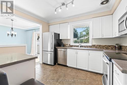 Main Fl - 576 Stephens Crescent, Oakville (Bronte East), ON - Indoor Photo Showing Kitchen