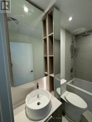 2108 - 28 Ann Street, Mississauga, ON - Indoor Photo Showing Bathroom