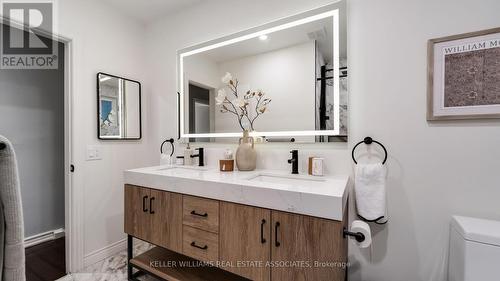 9 Delrosa Court, Toronto (Mount Olive-Silverstone-Jamestown), ON - Indoor Photo Showing Bathroom